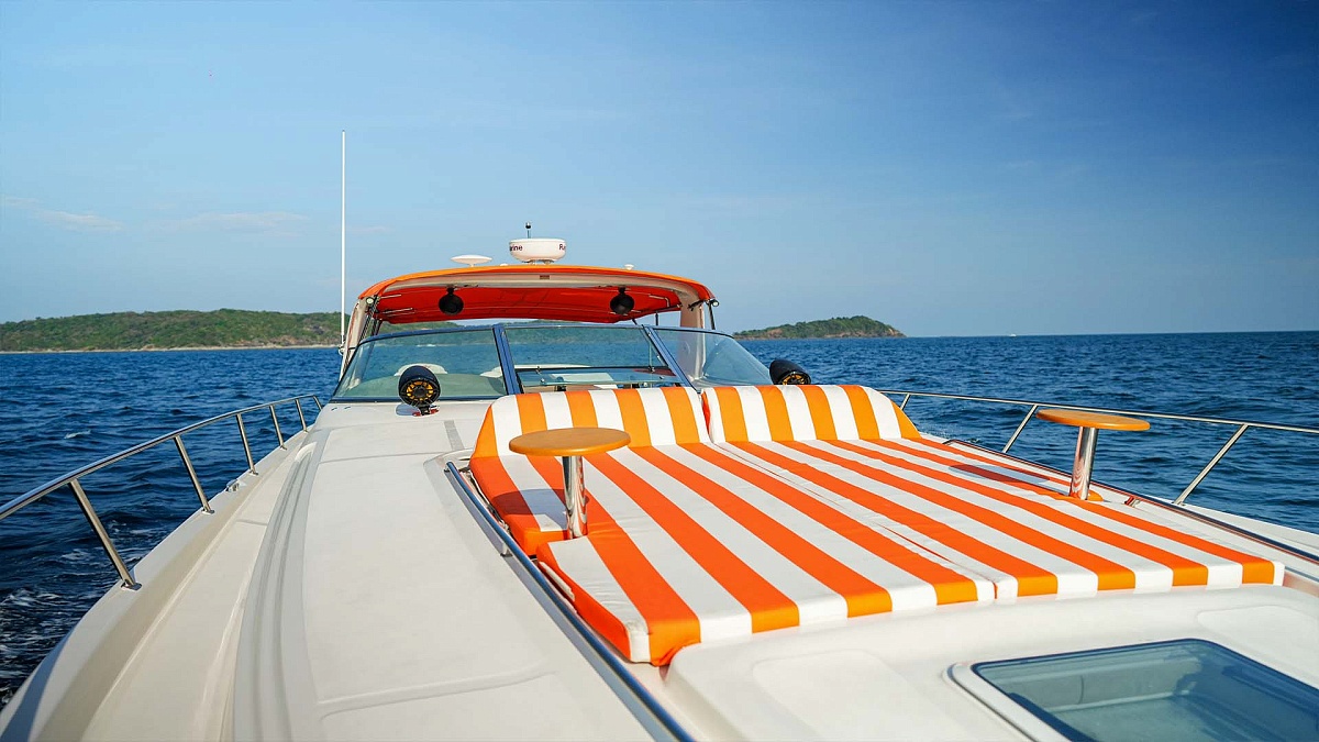 Аренда яхты  Searay Sundancer 46 Vodka на Пхукете